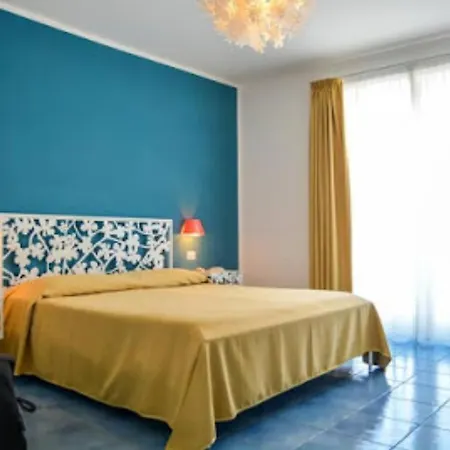 A Casa Di Silvia Apartment Scario