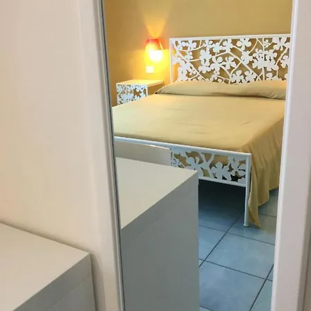 A Casa Di Silvia Apartment Scario